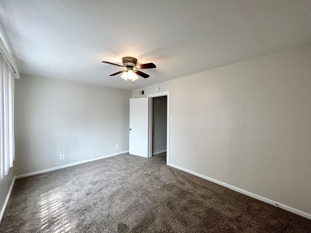 3629 N Macgregor Way - Photo 10