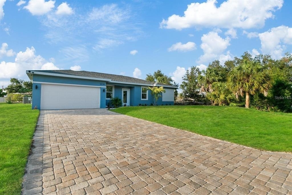 3471 Winona Street - Photo 2