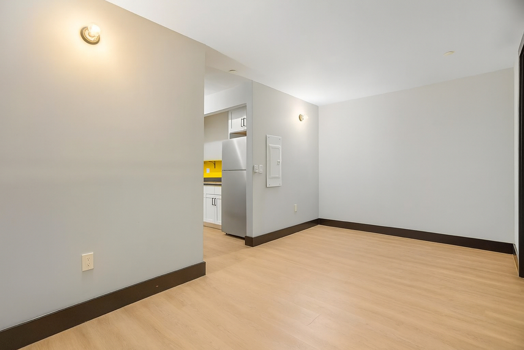 250 Winthrop Street - Photo 5