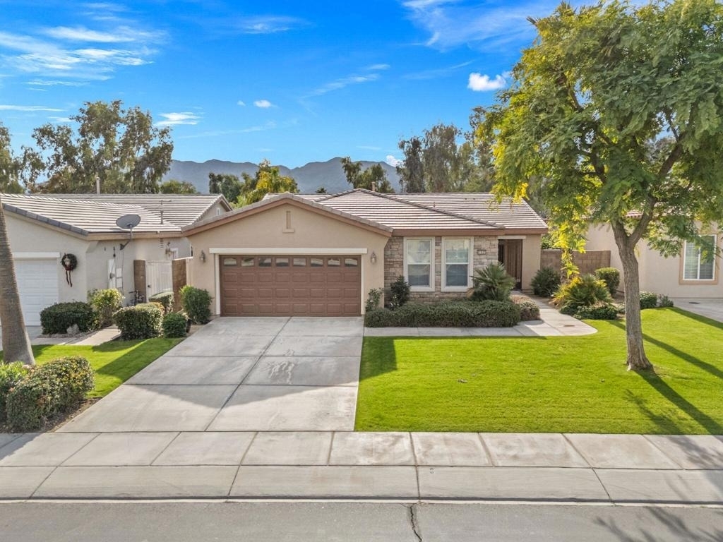 81835 Golden Star Way - Photo 2