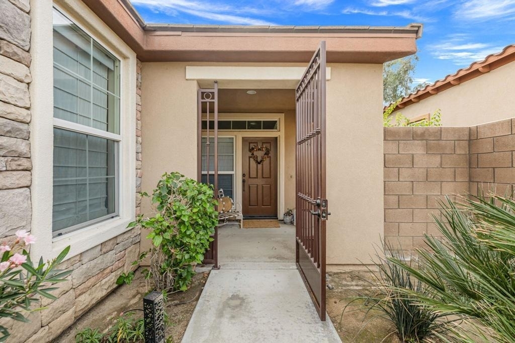 81835 Golden Star Way - Photo 4