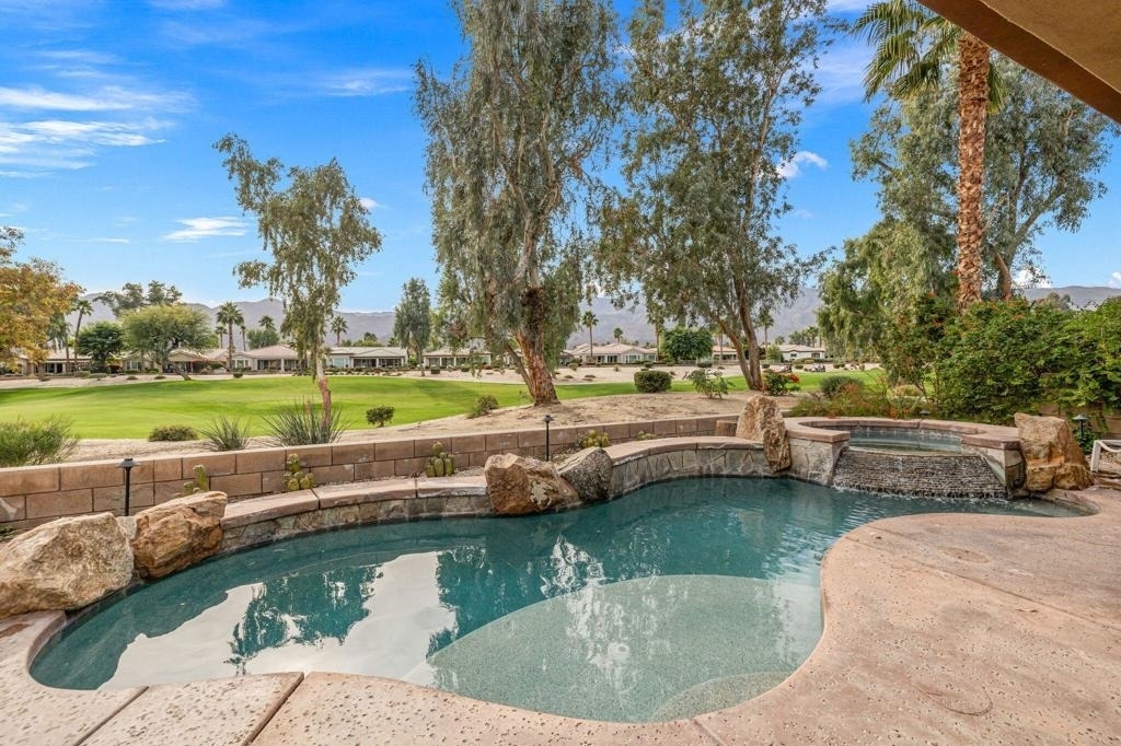 81835 Golden Star Way - Photo 0