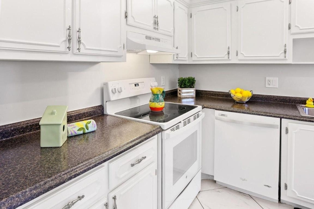 2480 Juniper Drive - Photo 4