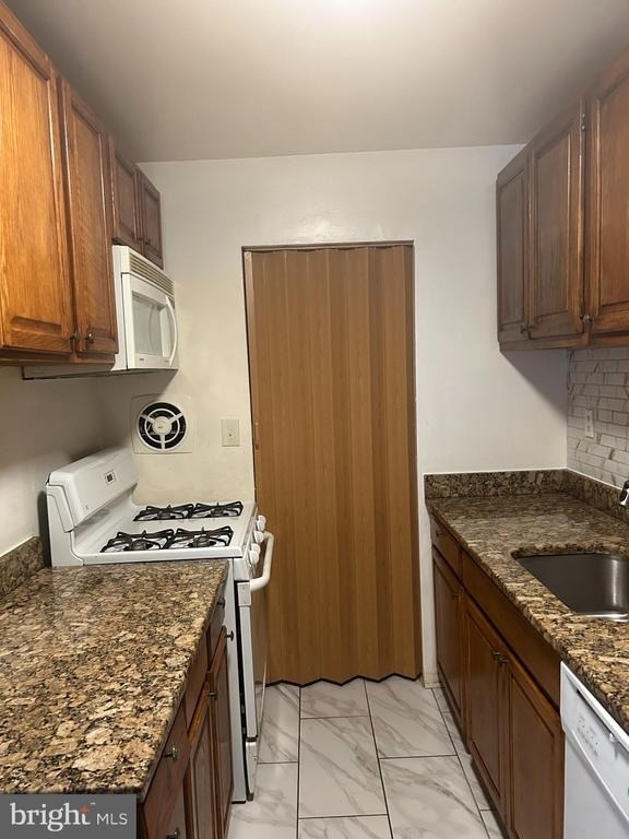7609 Fontainebleau Drive - Photo 6