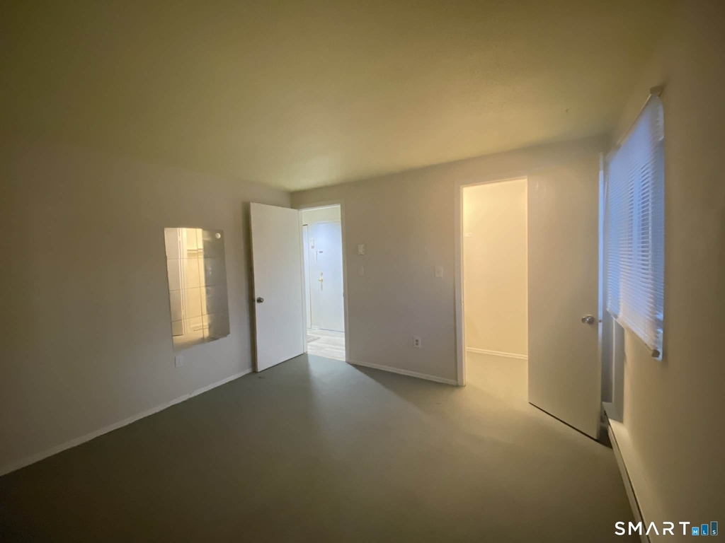 7 Padanaram Road - Photo 3
