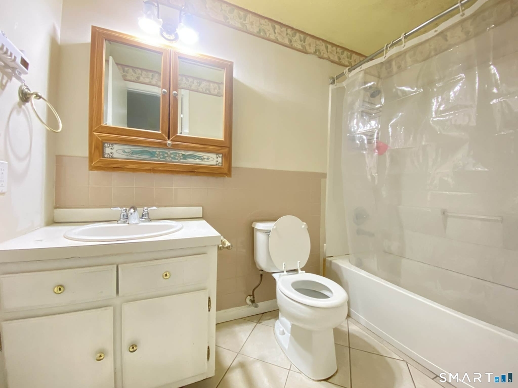 7 Padanaram Road - Photo 6