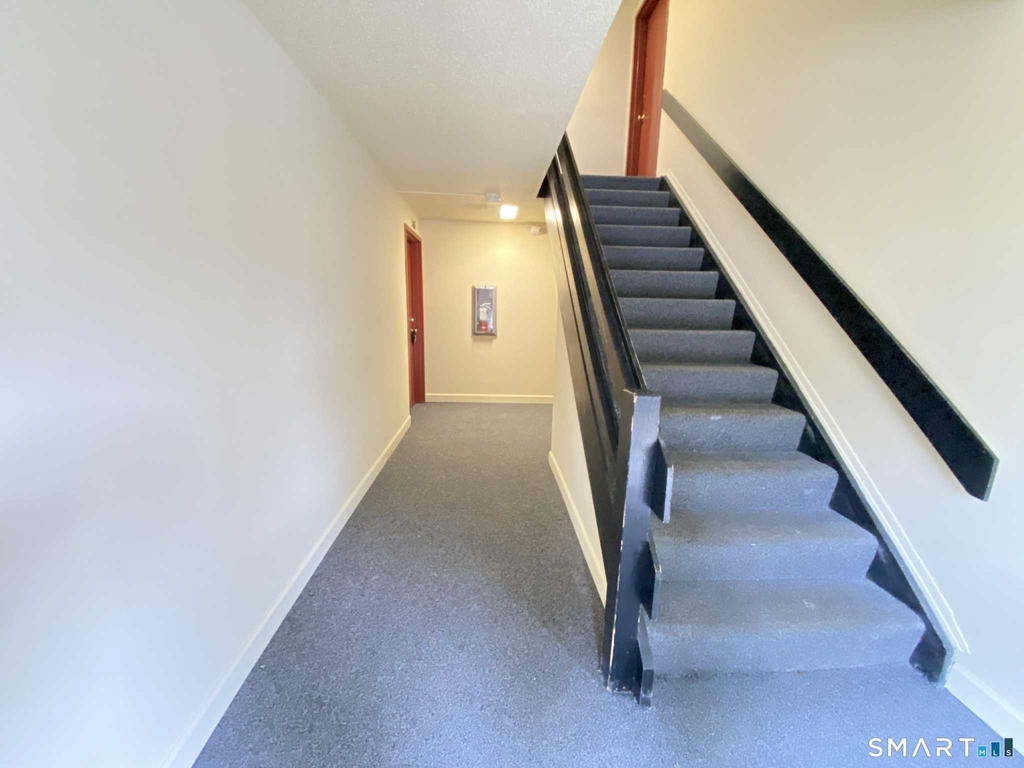 7 Padanaram Road - Photo 8