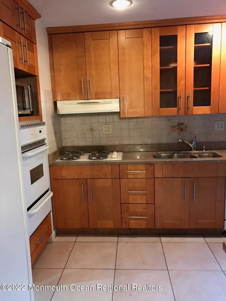 634 Westwood Avenue - Photo 3