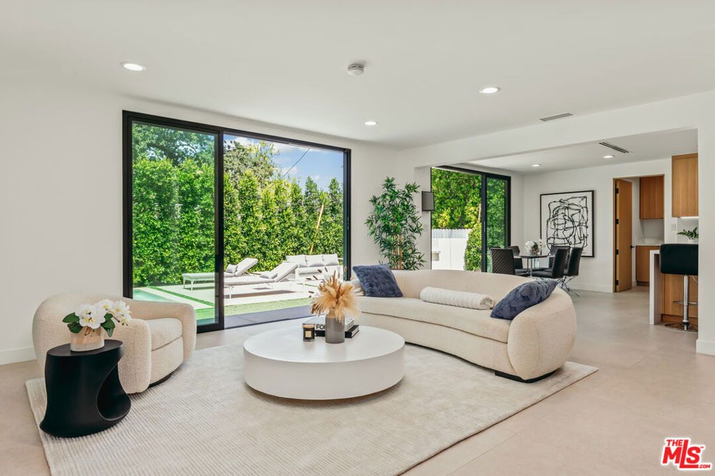 17045 Otsego Street - Photo 5