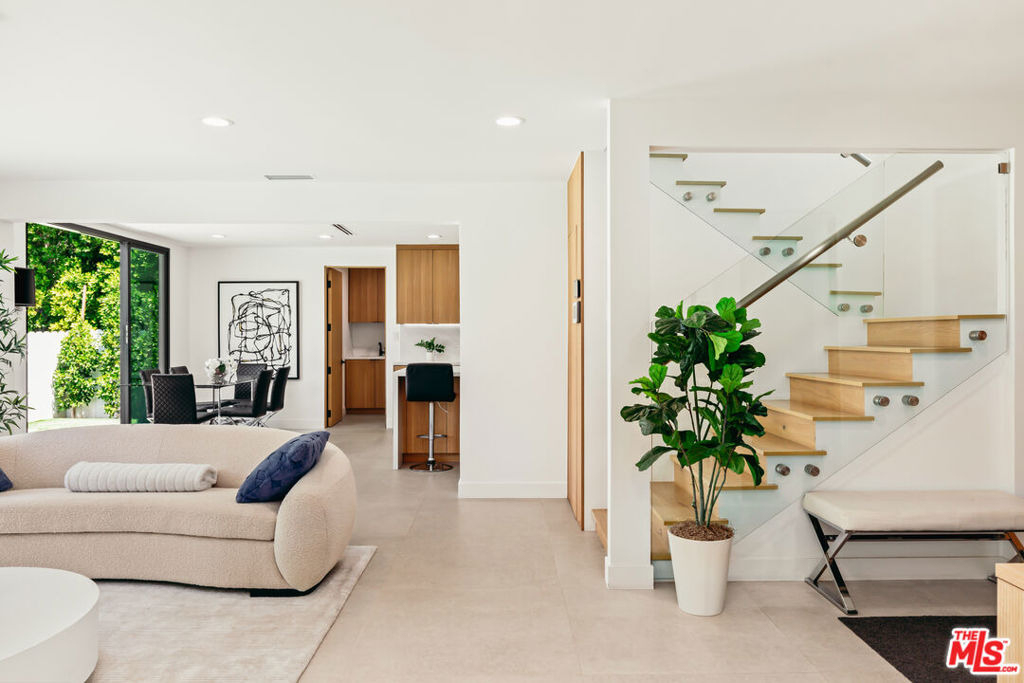 17045 Otsego Street - Photo 8