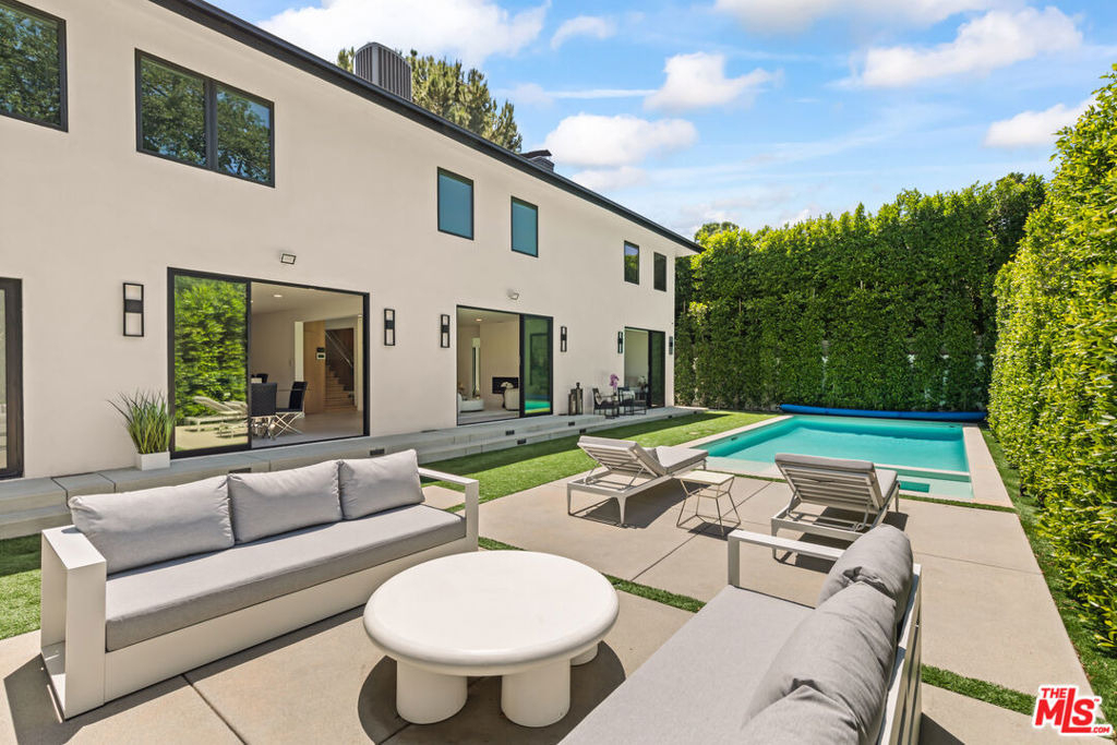 17045 Otsego Street - Photo 32