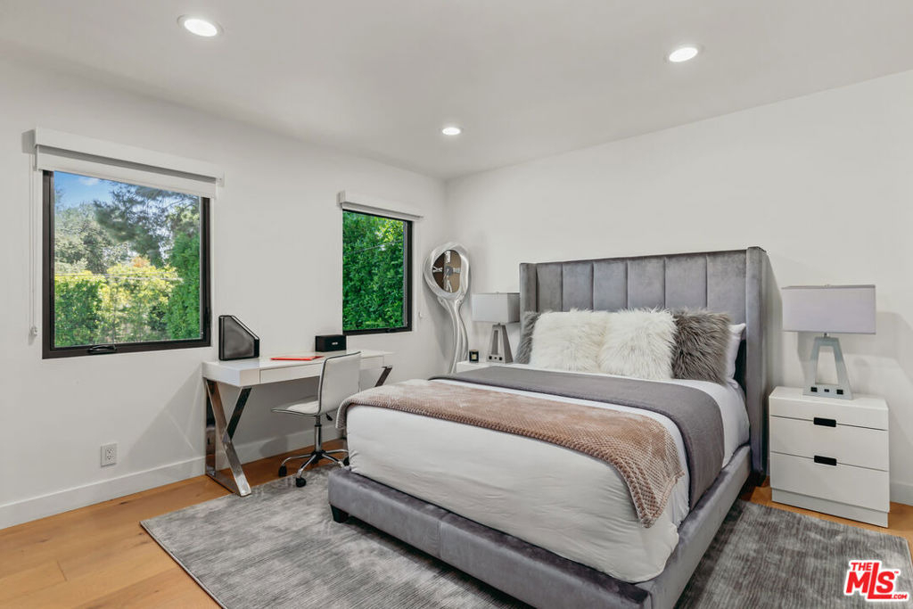 17045 Otsego Street - Photo 27