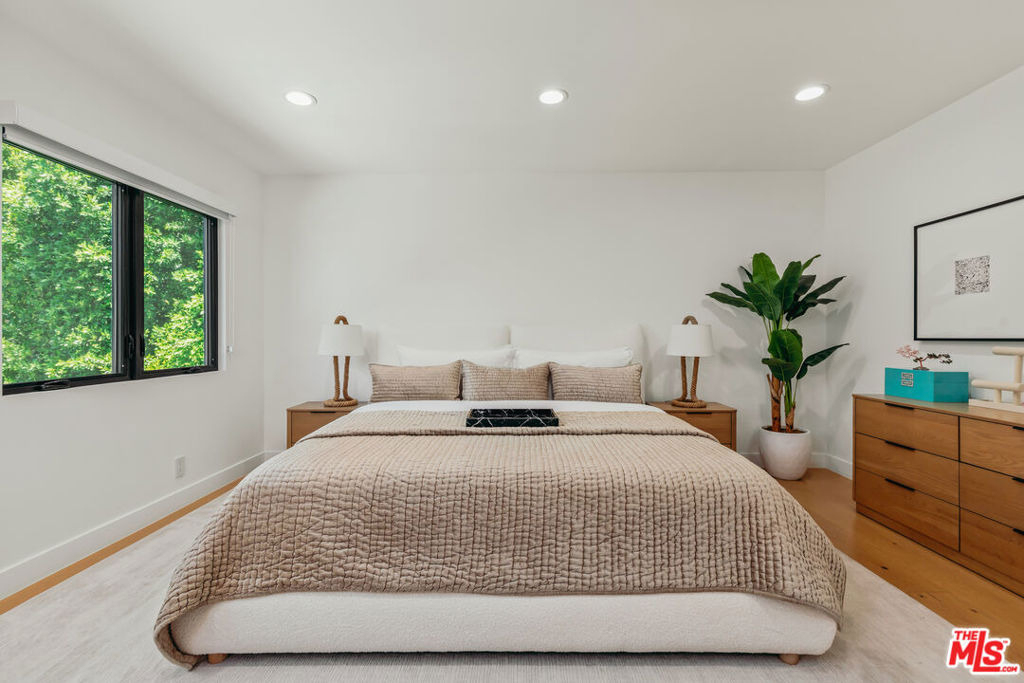 17045 Otsego Street - Photo 17