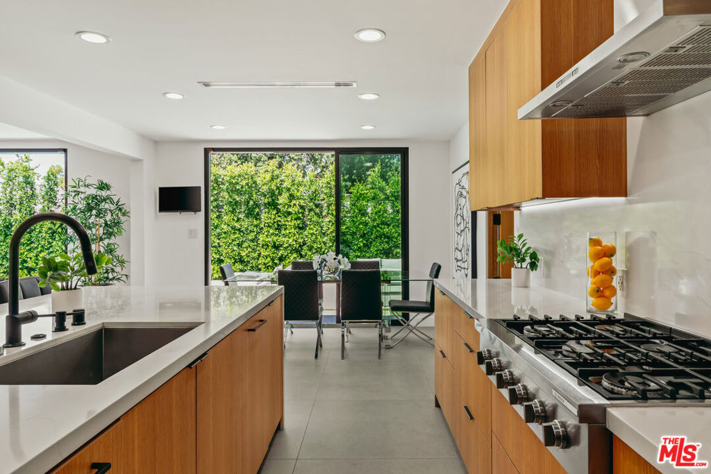 17045 Otsego Street - Photo 11