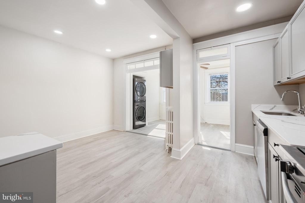 1805 Potomac Avenue Se - Photo 10