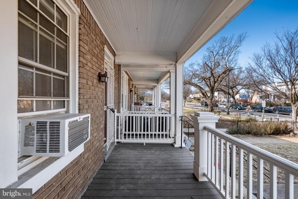 1805 Potomac Avenue Se - Photo 1
