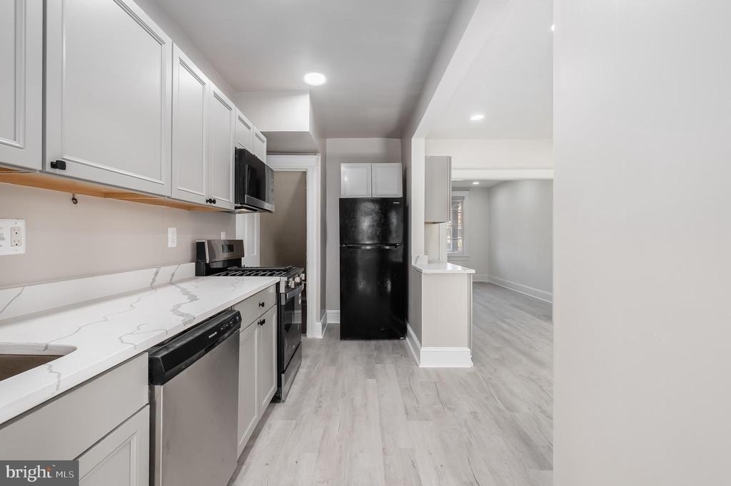 1805 Potomac Avenue Se - Photo 12