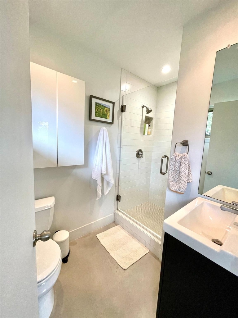 4620 Englewood Dr - Photo 24