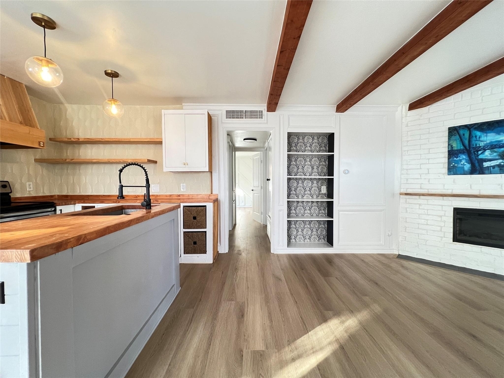 3310 Hycreek Dr - Photo 4