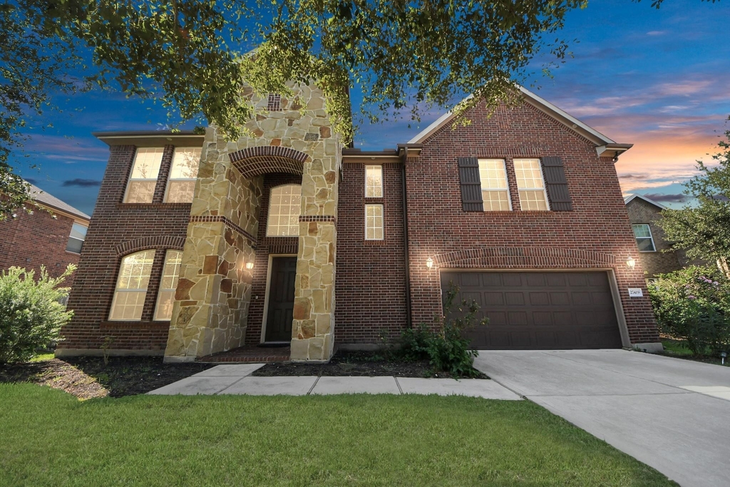 27419 Canyon Reach Drive - Photo 0