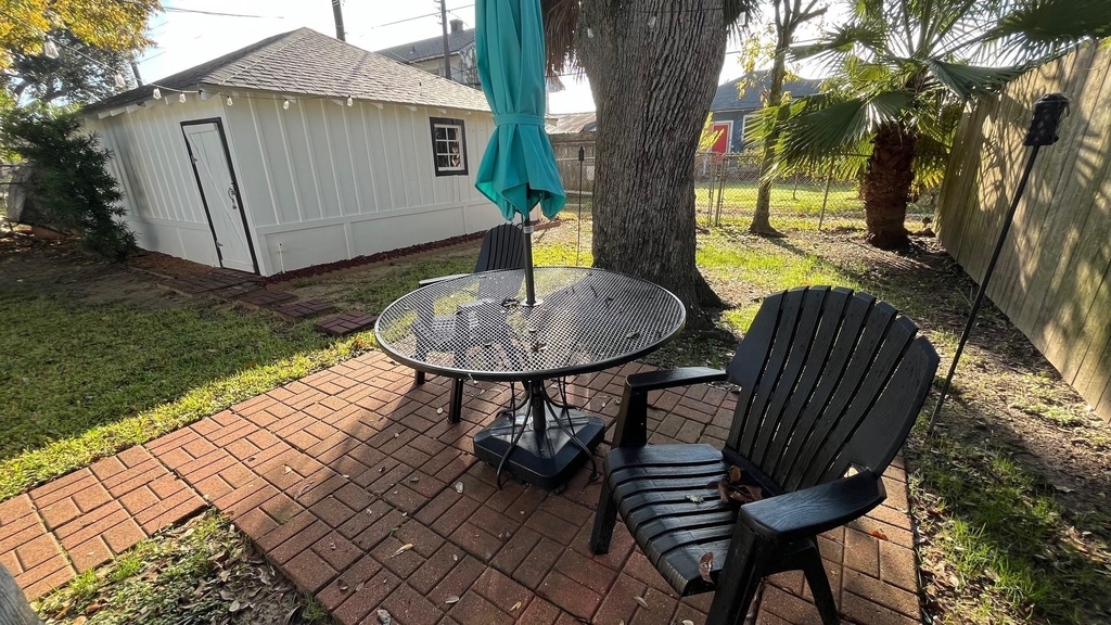 4623 Avenue N 1/2 - Photo 35