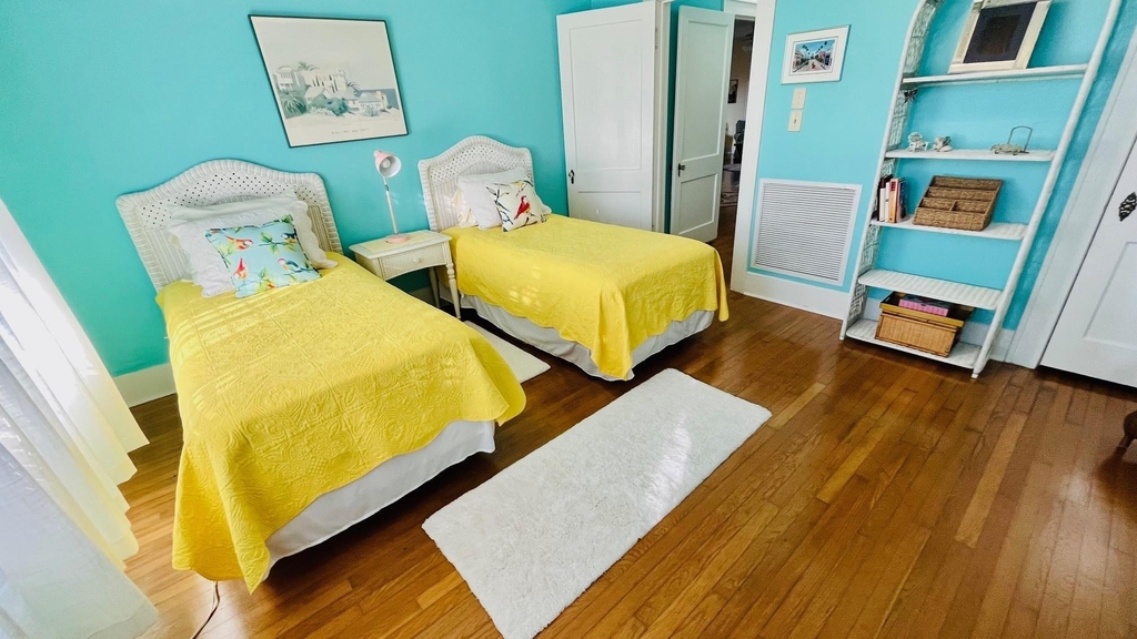 4623 Avenue N 1/2 - Photo 16