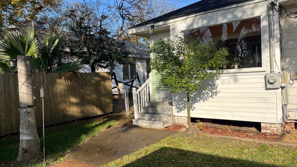 4623 Avenue N 1/2 - Photo 34