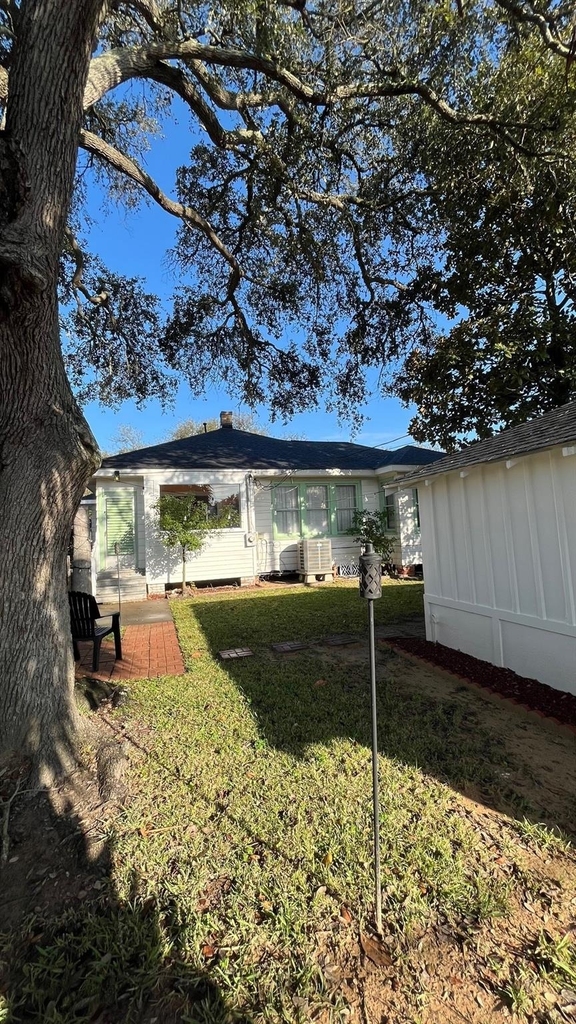 4623 Avenue N 1/2 - Photo 39
