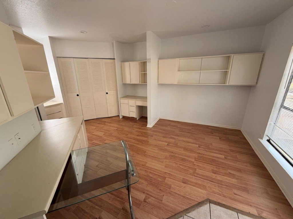 7901 Cambridge Street - Photo 4