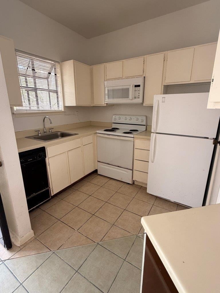 7901 Cambridge Street - Photo 5