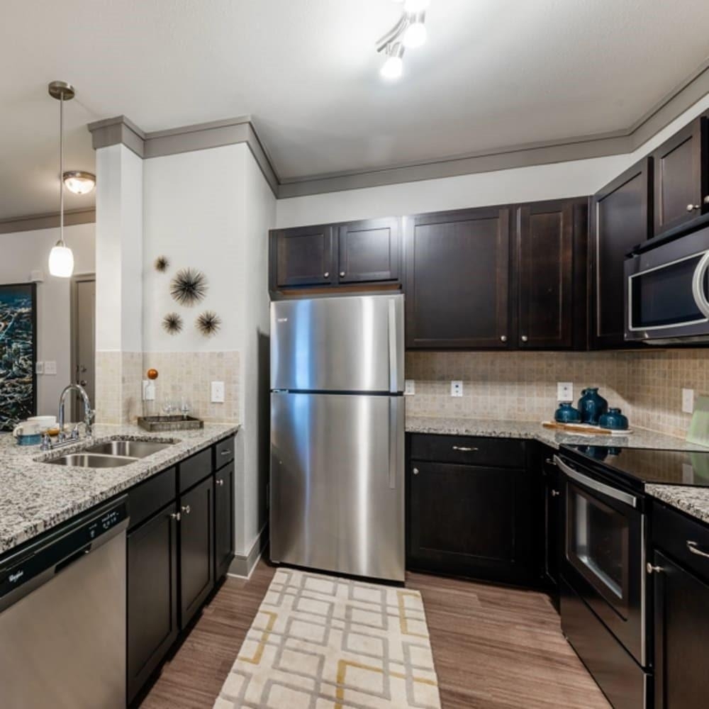 18021 Kingsland Boulevard - Photo 6