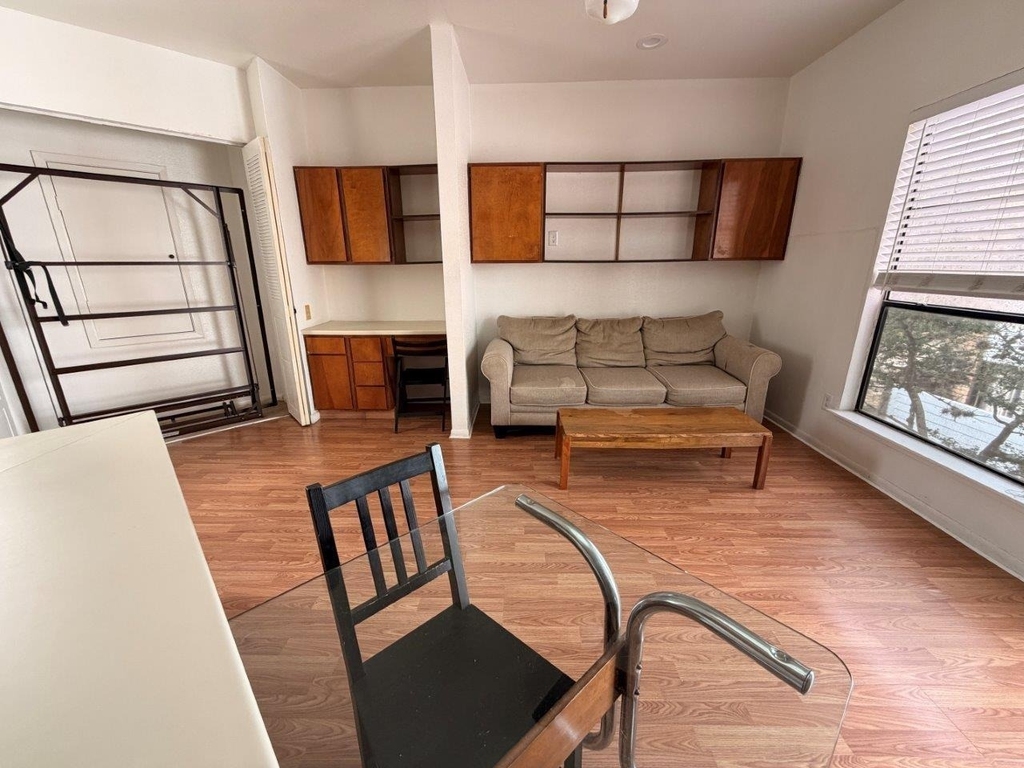 7901 Cambridge Street - Photo 2