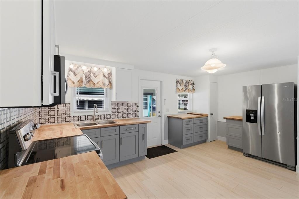 10810 Freedom Drive - Photo 5