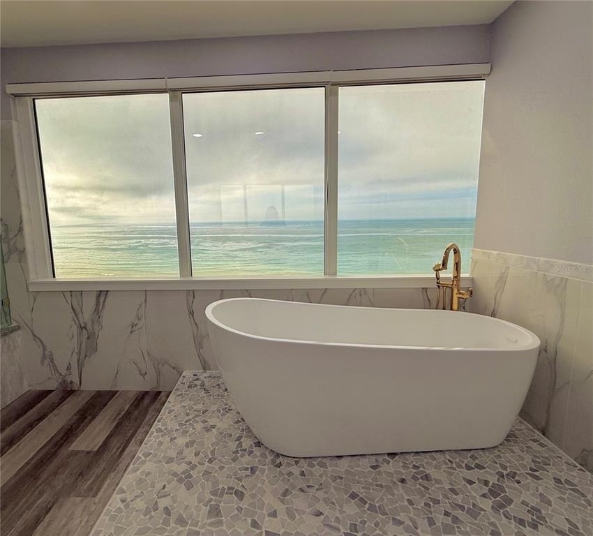 1600 Gulf Boulevard - Photo 4