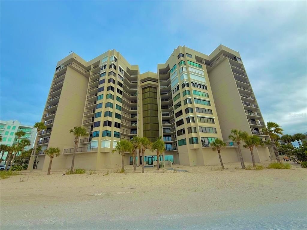 1600 Gulf Boulevard - Photo 1