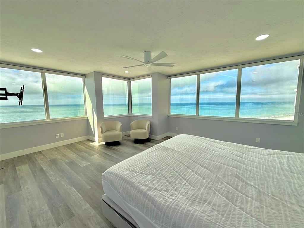 1600 Gulf Boulevard - Photo 3