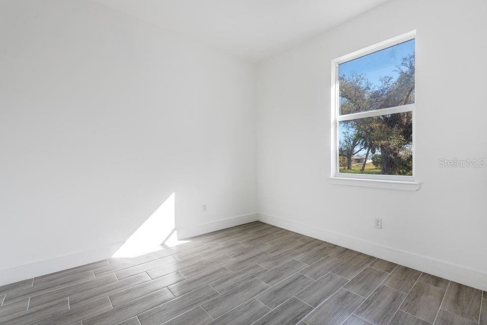 260 Rotonda Boulevard - Photo 8