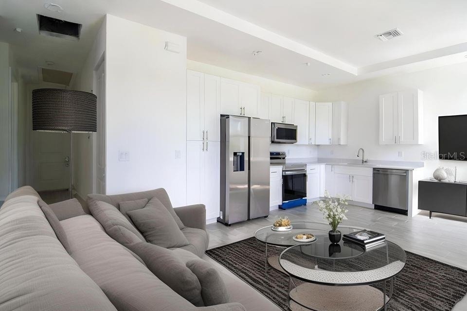 260 Rotonda Boulevard - Photo 1