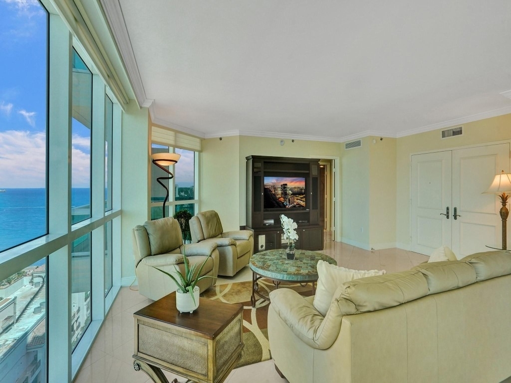 101 S Fort Lauderdale Beach Boulevard - Photo 11