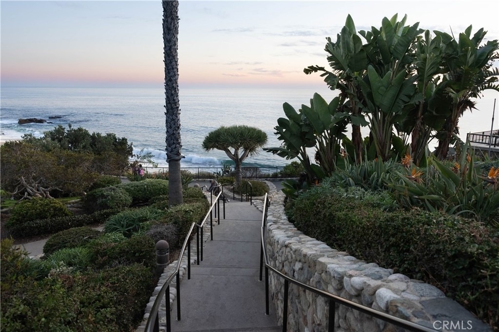 558 Cliff Drive - Photo 26