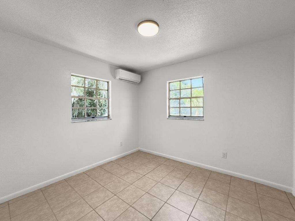 403 Ne 26th Court - Photo 10