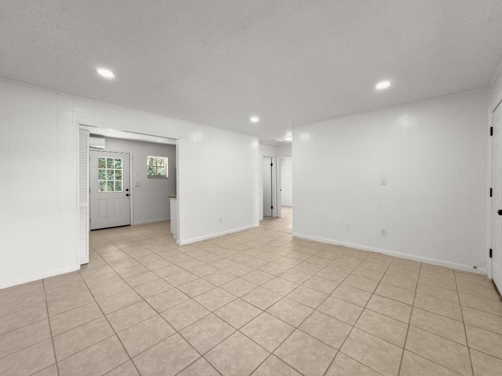 403 Ne 26th Court - Photo 3