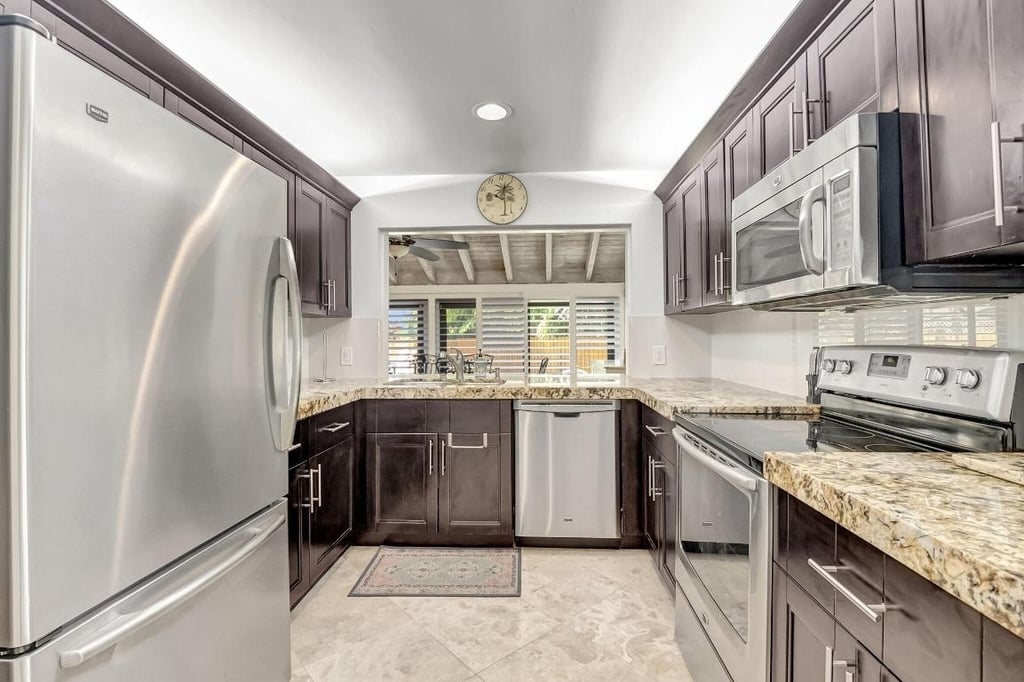 804 Foxpointe Circle - Photo 17