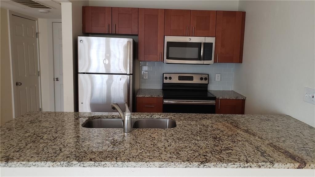 909 Reinli St - Photo 2