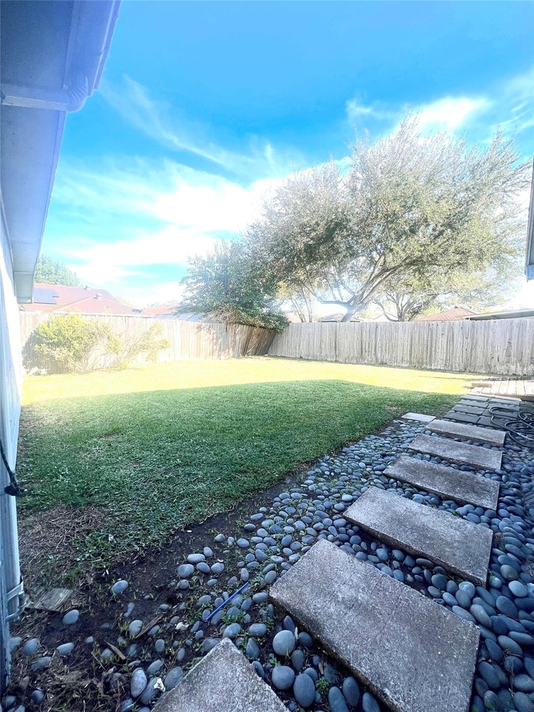 10515 Sagewind Drive - Photo 19