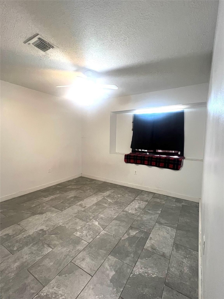 10515 Sagewind Drive - Photo 11