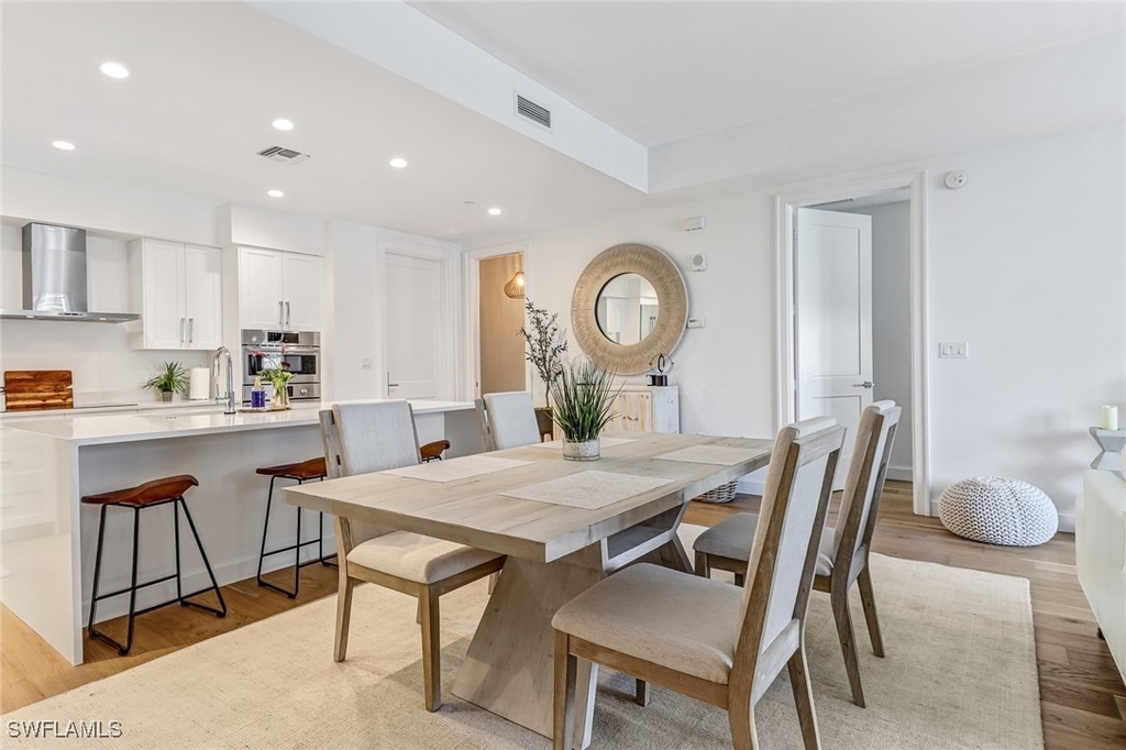 1115 Central Avenue - Photo 2