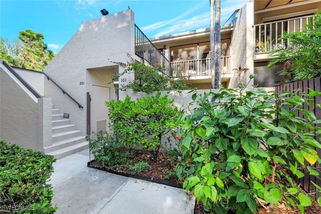 15400 Cedarwood Lane - Photo 18