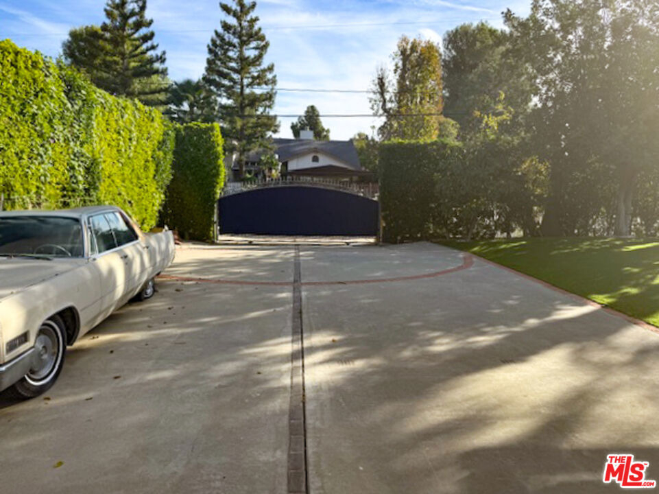 6231 Royer Avenue - Photo 13