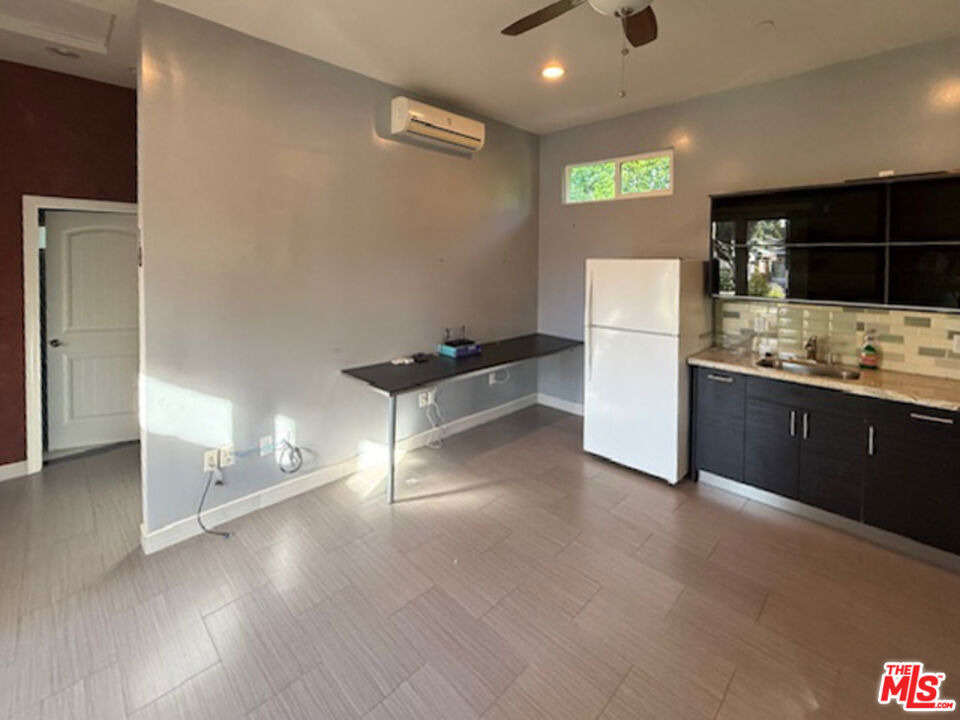 6231 Royer Avenue - Photo 6